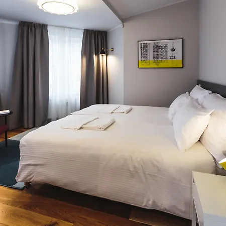 Aparthotel Lux - Skolas Riga