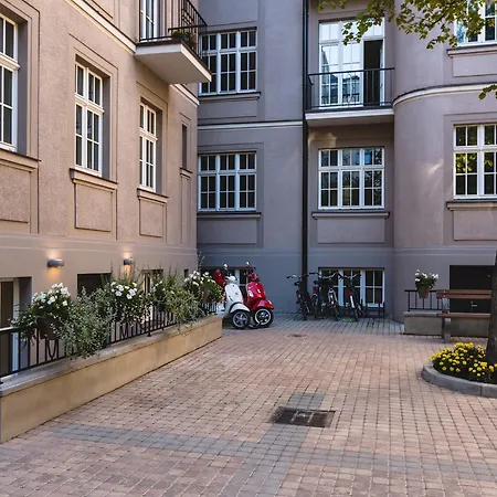 Lux - Skolas Aparthotel 4*